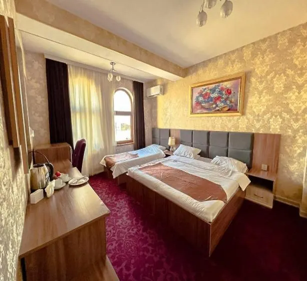 Phoenix Hotel Baku